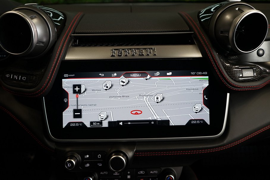 Ferrari GTC4 Lusso T