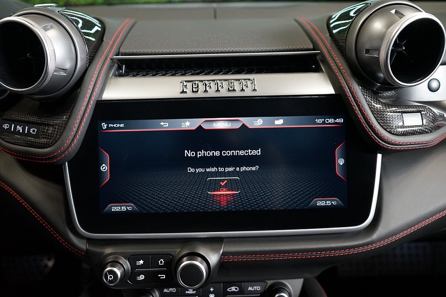 Ferrari GTC4 Lusso T