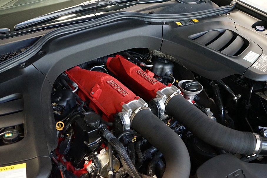 Ferrari GTC4 Lusso T