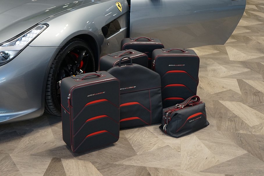 Ferrari GTC4 Lusso T