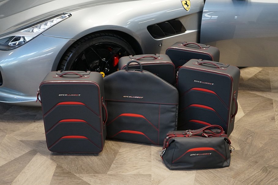 Ferrari GTC4 Lusso T