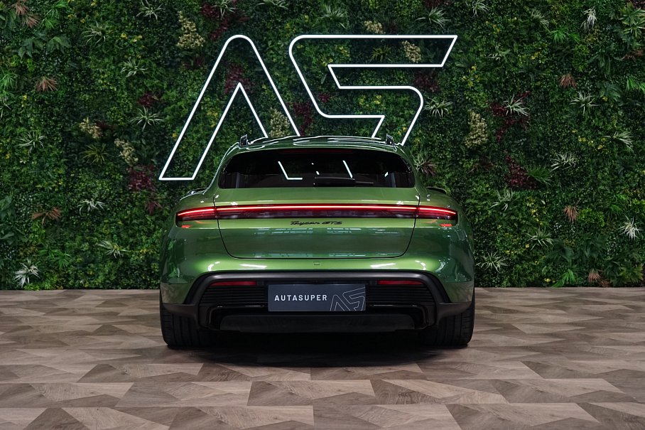Porsche Taycan GTS Sport Turismo