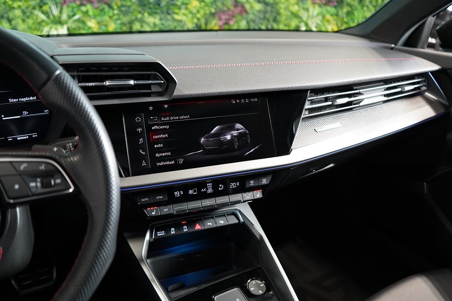 Audi S3 TFSI quattro