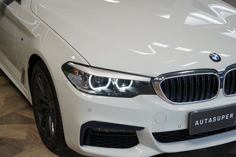 BMW Řada 5 530d xDrive Touring