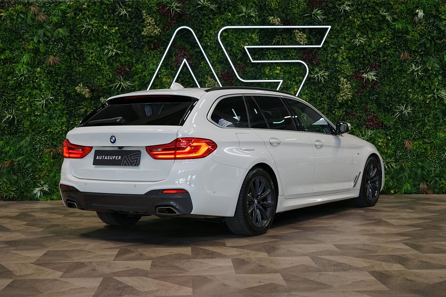 BMW Řada 5 530d xDrive Touring