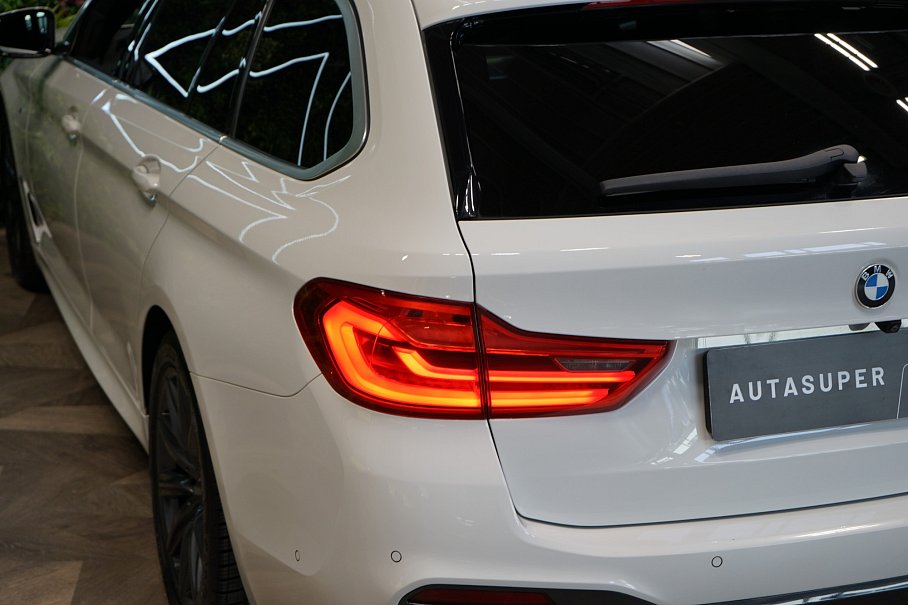 BMW Řada 5 530d xDrive Touring