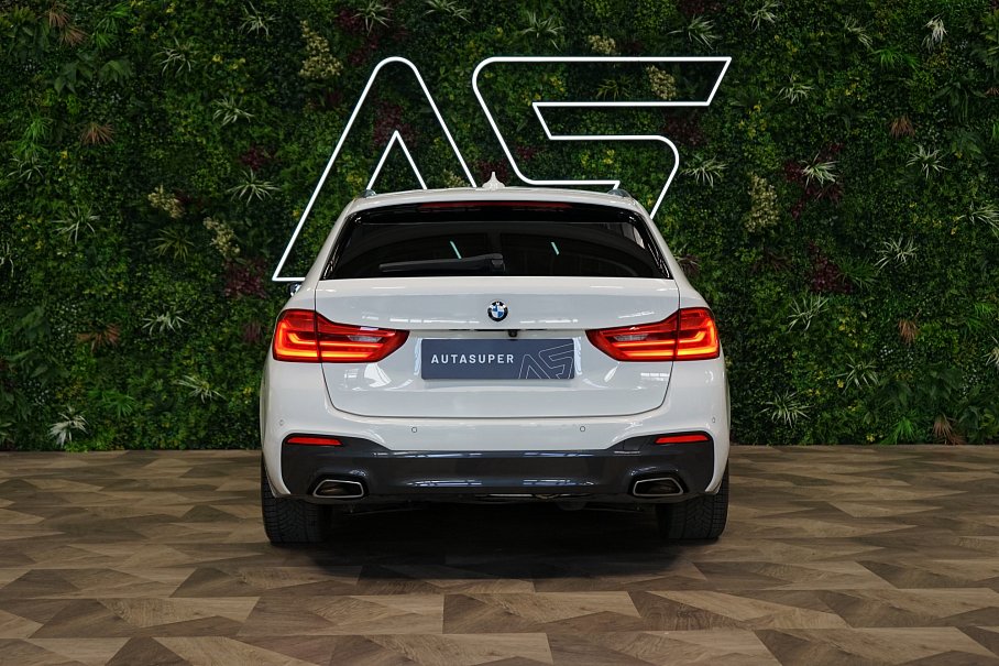 BMW Řada 5 530d xDrive Touring