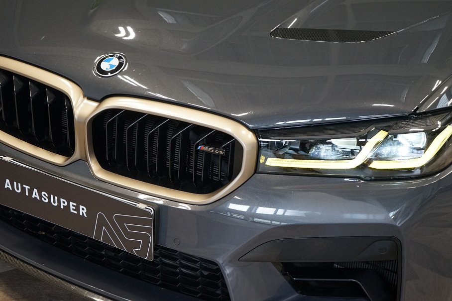 BMW M5 CS