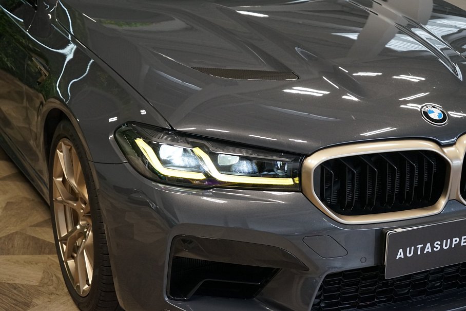 BMW M5 CS
