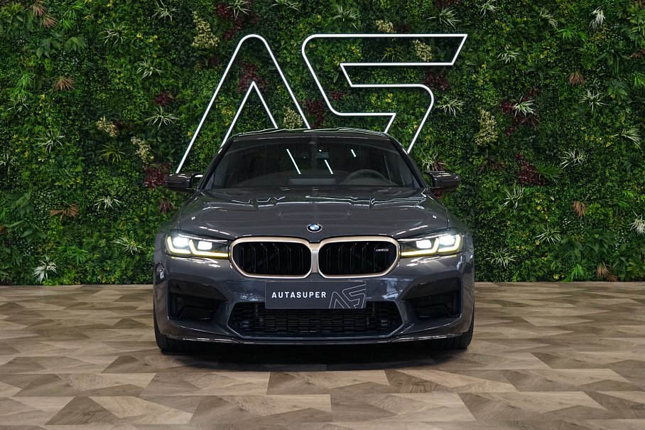 BMW M5 CS