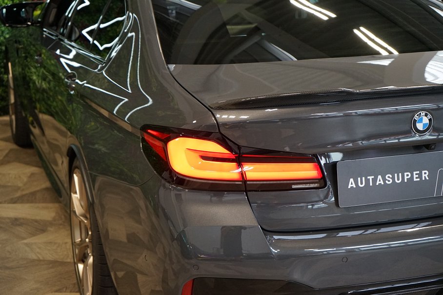 BMW M5 CS