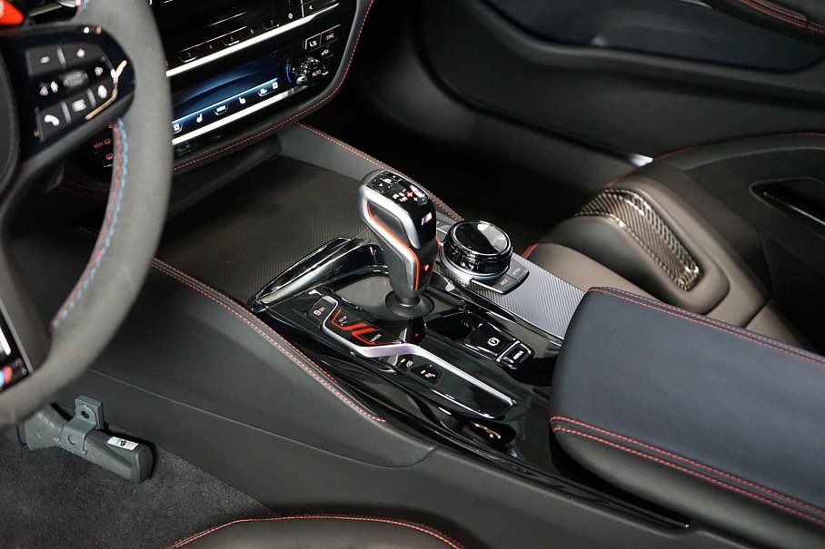 BMW M5 CS