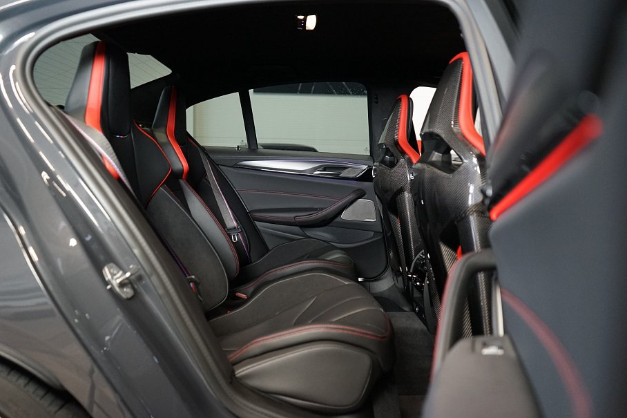 BMW M5 CS