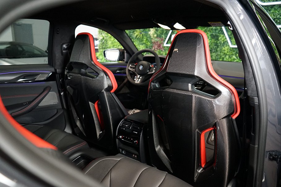 BMW M5 CS