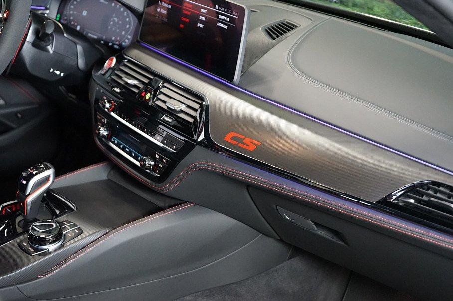 BMW M5 CS