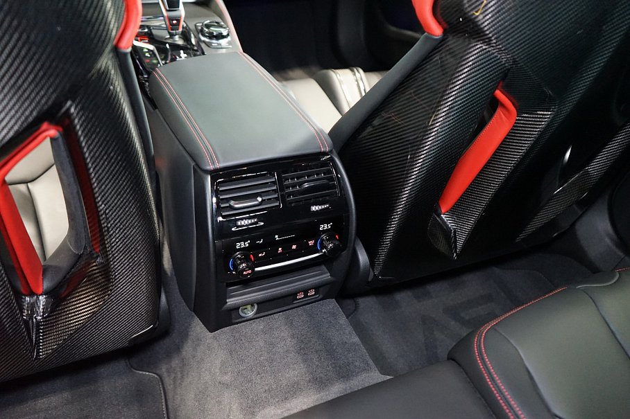 BMW M5 CS