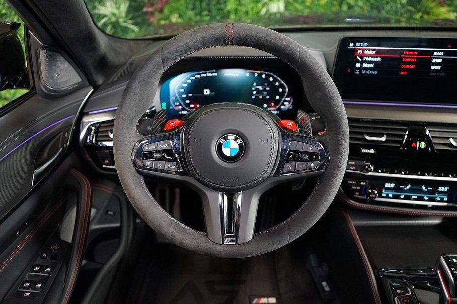 BMW M5 CS