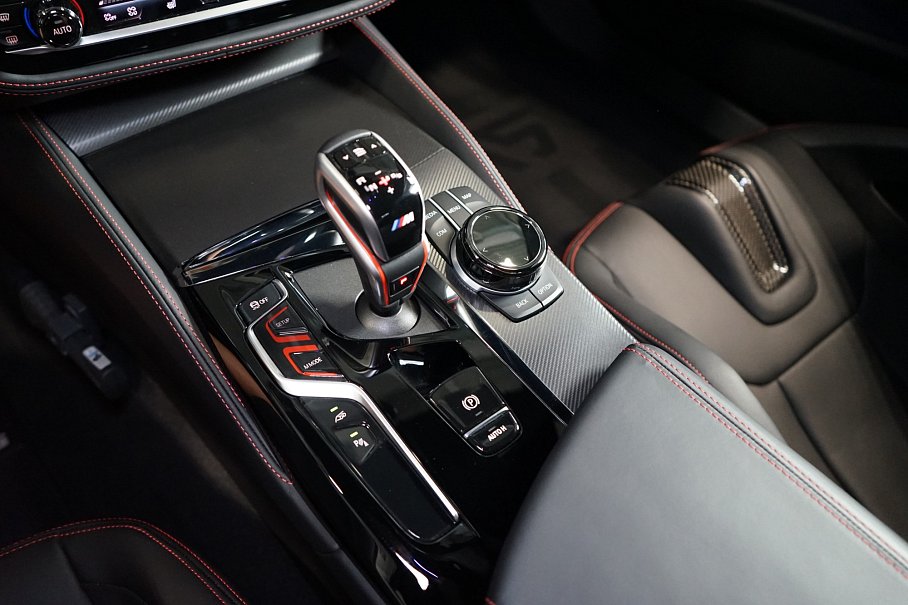 BMW M5 CS