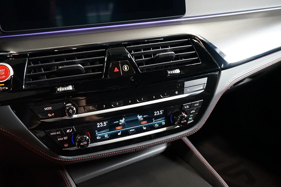 BMW M5 CS