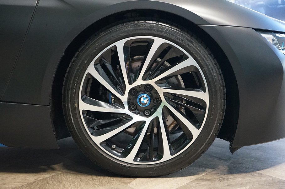 BMW I8 1.5i