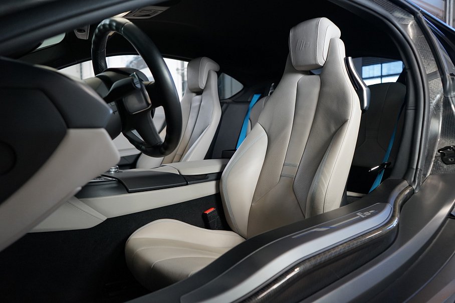 BMW I8 1.5i