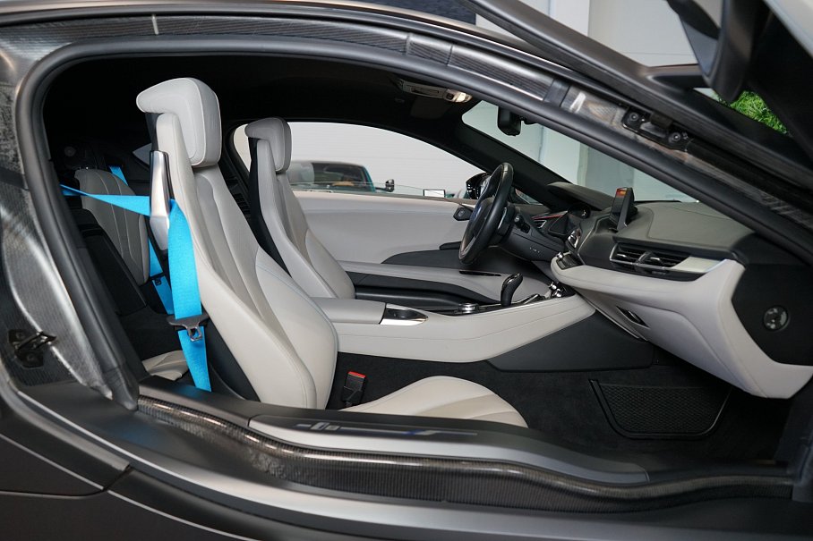 BMW I8 1.5i