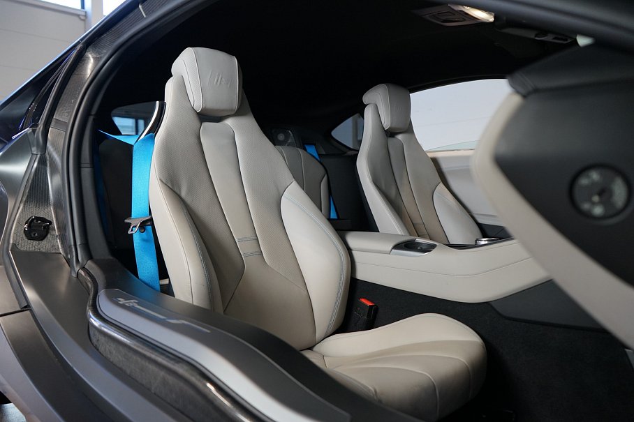 BMW I8 1.5i