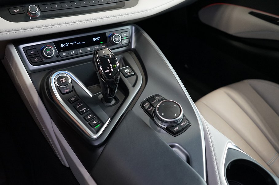 BMW I8 1.5i
