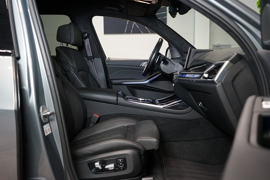 BMW X7 40i xDrive