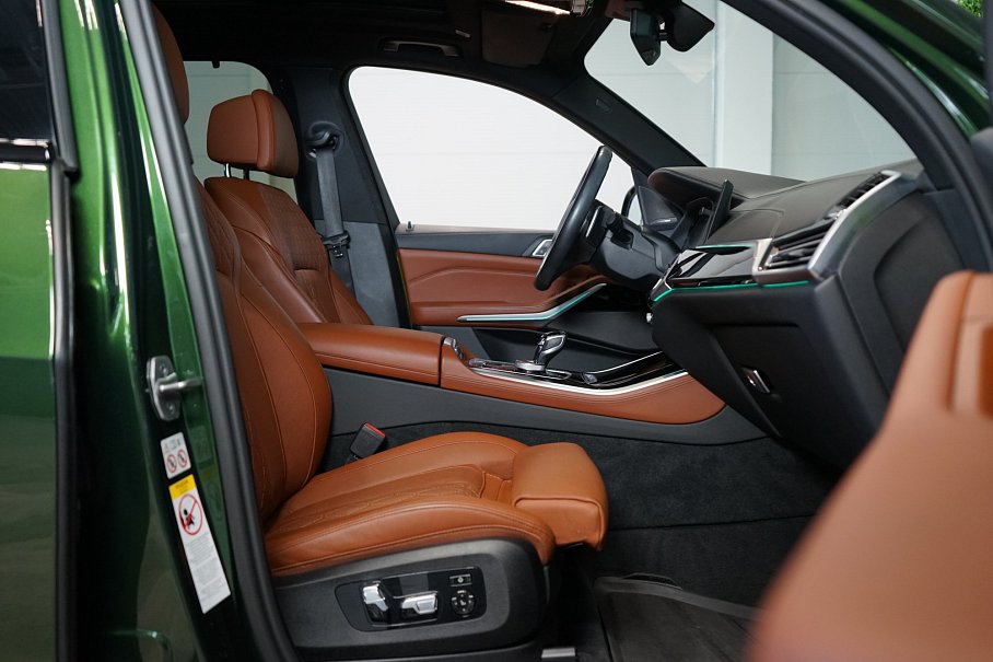 BMW X5 M50i xDrive