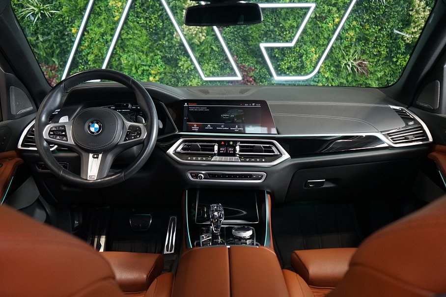 BMW X5 M50i xDrive
