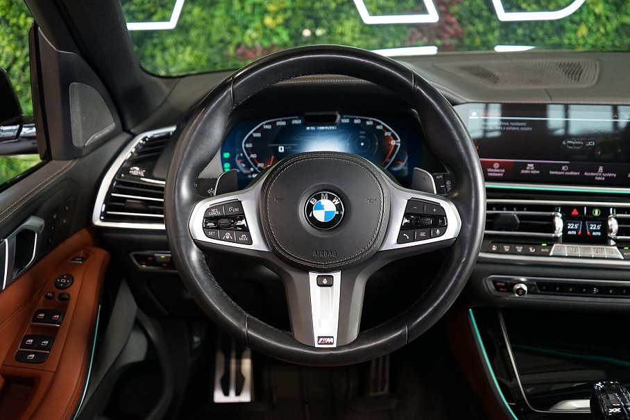 BMW X5 M50i xDrive