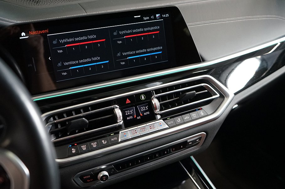 BMW X5 M50i xDrive
