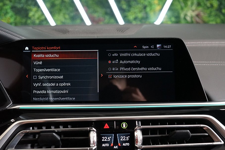 BMW X5 M50i xDrive