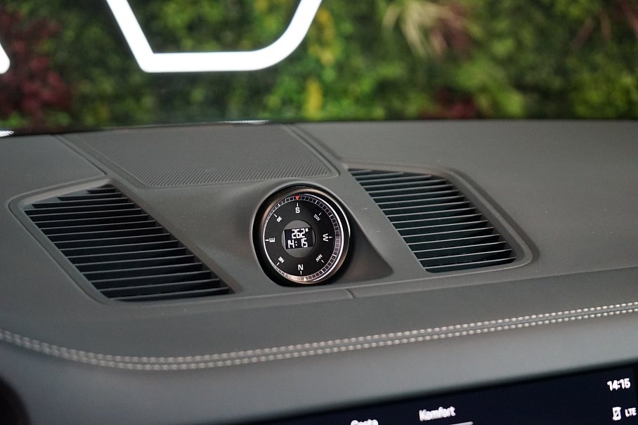 Porsche Cayenne E-Hybrid Platinum Edition