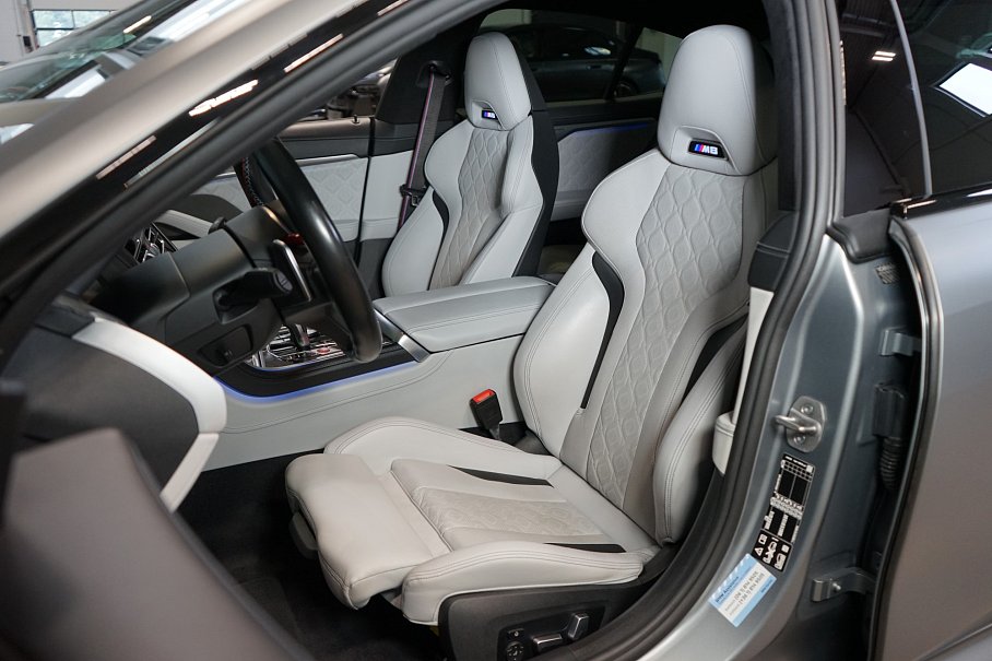 BMW M8 Gran Coupé Competition xDrive