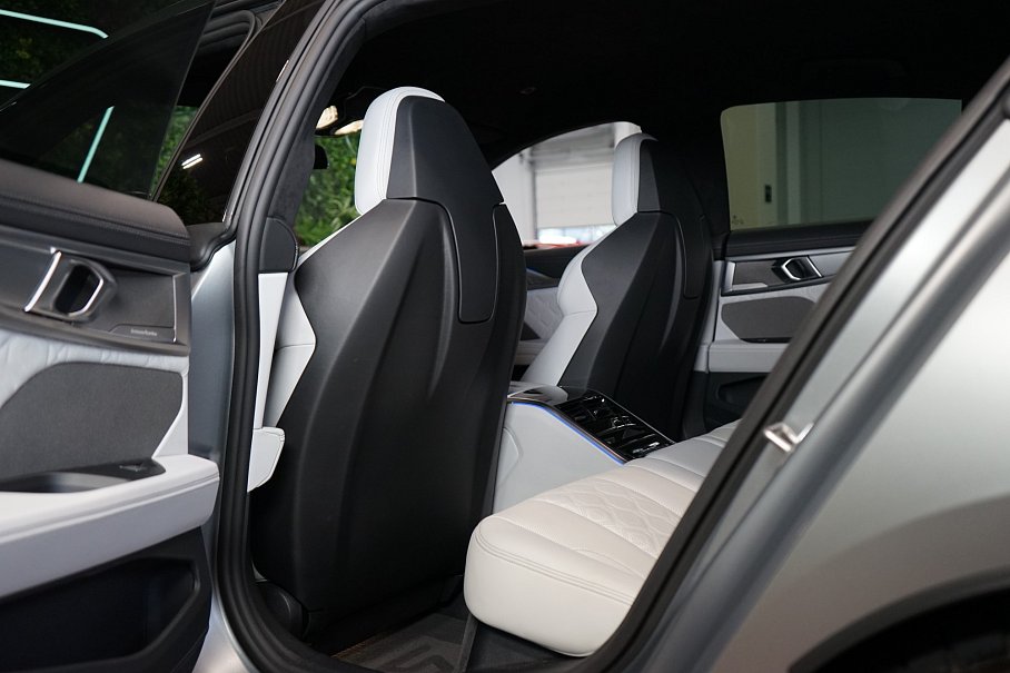 BMW M8 Gran Coupé Competition xDrive