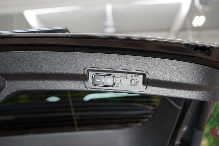 Ford Explorer Platinum 3.0 PHEV