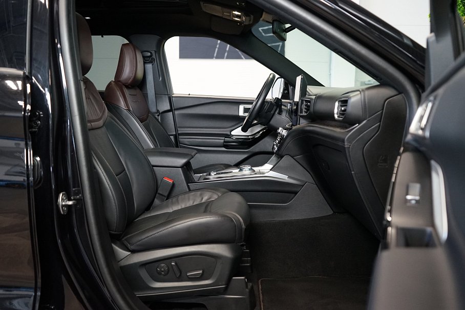 Ford Explorer Platinum 3.0 PHEV