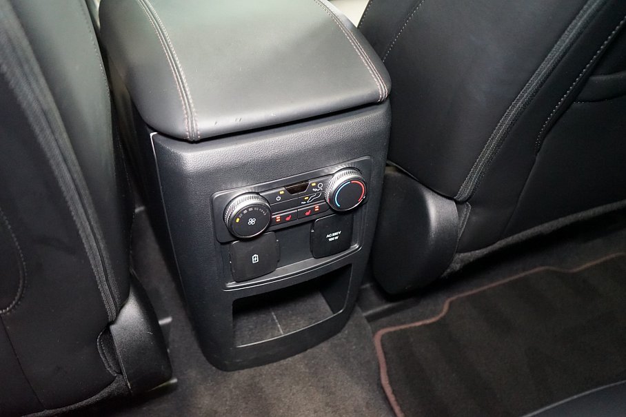 Ford Explorer Platinum 3.0 PHEV