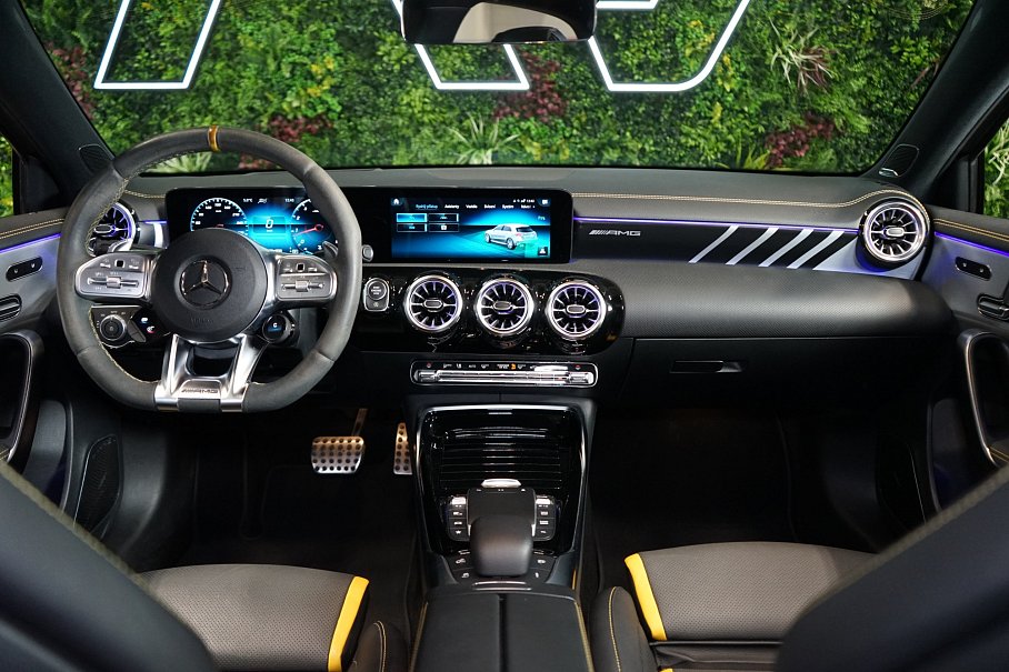 Mercedes-Benz Třída A 45 S AMG 4Matic+