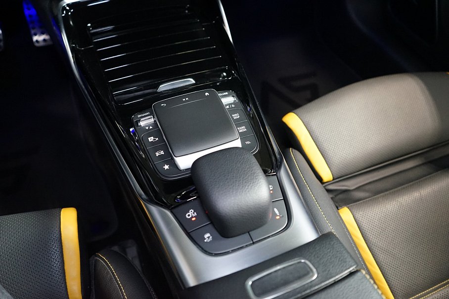 Mercedes-Benz Třída A 45 S AMG 4Matic+