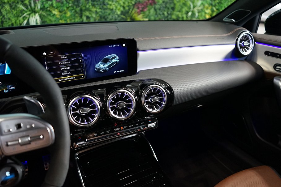 Mercedes-Benz Třída A 45 S 4Matic+