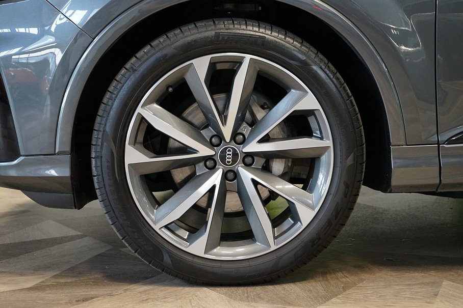 Audi Q7 50 TDI quattro