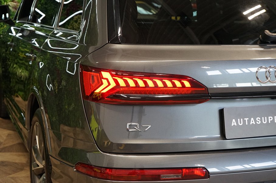 Audi Q7 50 TDI quattro