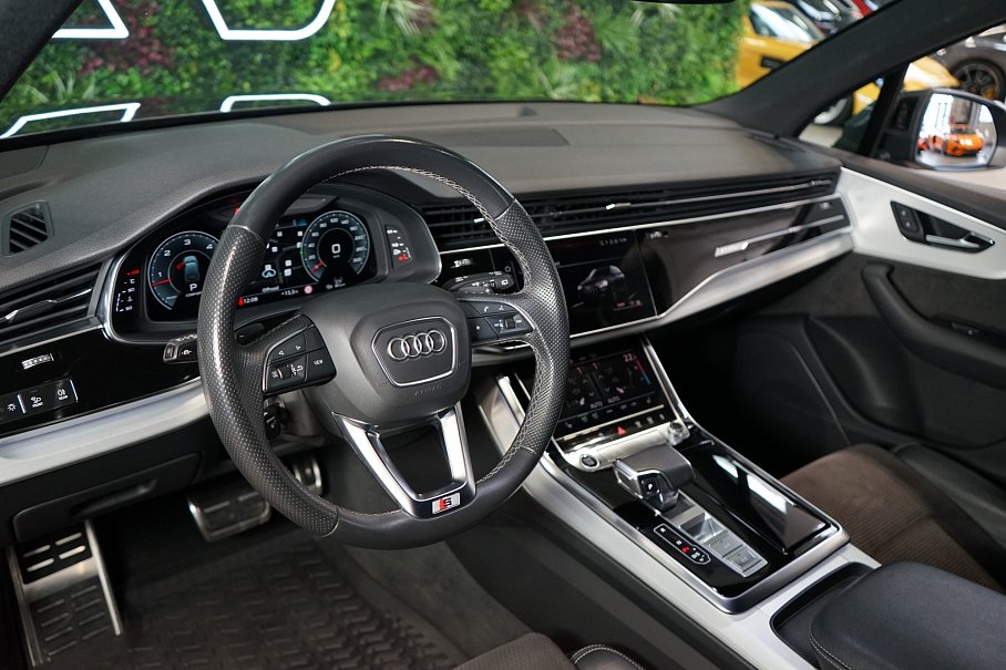 Audi Q7 50 TDI quattro