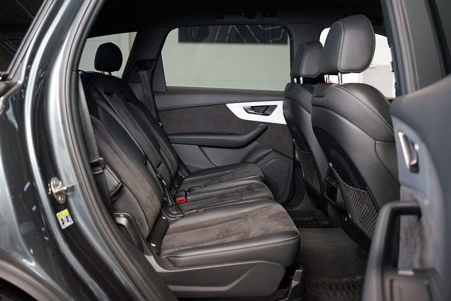 Audi Q7 50 TDI quattro