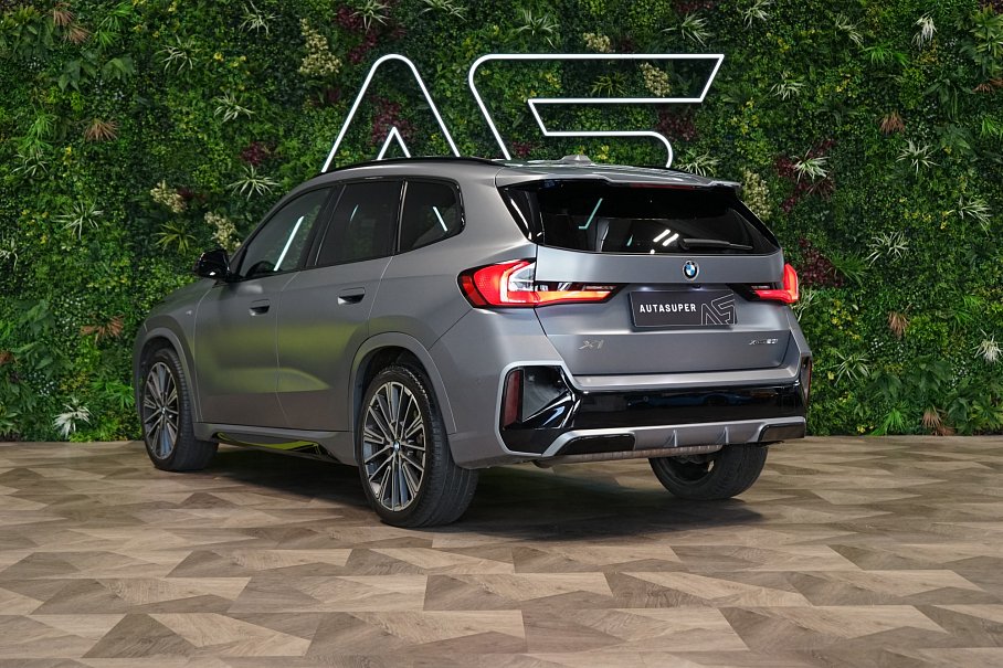 BMW X1 xDrive 23i