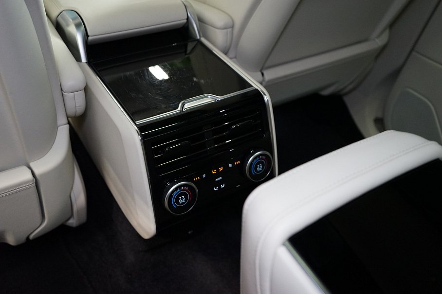 Land Rover Range Rover D350 LWB