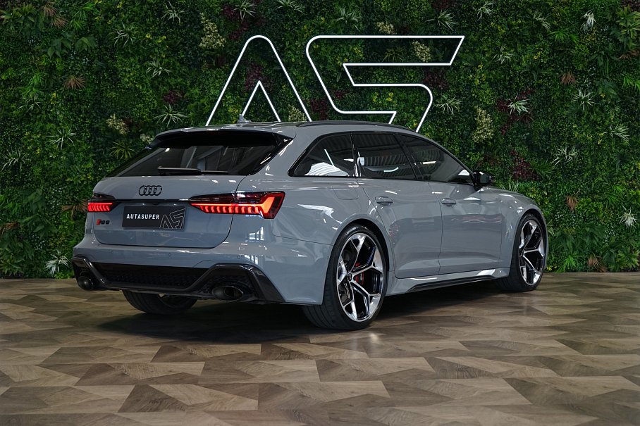 Audi RS 6 Avant Performance TFSI quattro